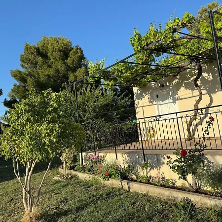 Сasa de vacaciones Lixouri Cottage Lixouri